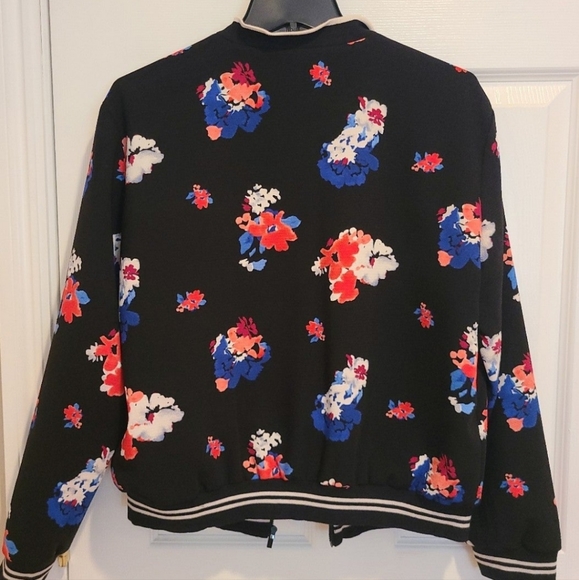 Vince Camuto floral bloom bomber jacket - Picture 10 of 15